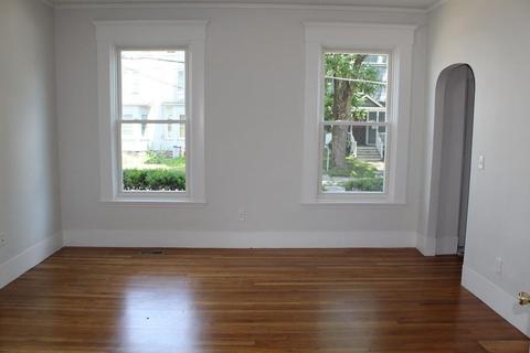 17 Eames St, Framingham, MA 01702 photo 16