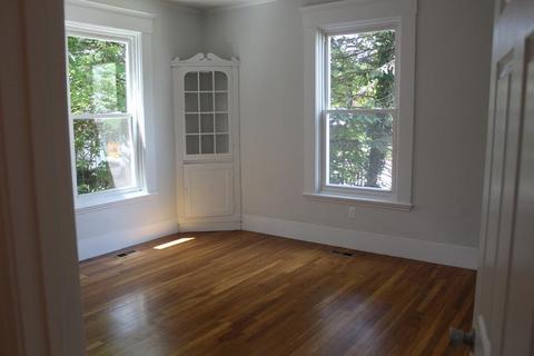 17 Eames St, Framingham, MA 01702 photo 15