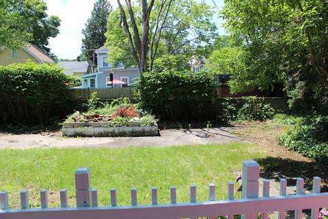 17 Eames St, Framingham, MA 01702 photo 6