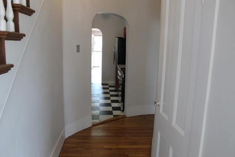 17 Eames St, Framingham, MA 01702 photo 21
