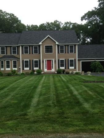 101 Frontier Dr, Pelham, NH 03076 photo 2