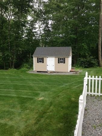101 Frontier Dr, Pelham, NH 03076 photo 8