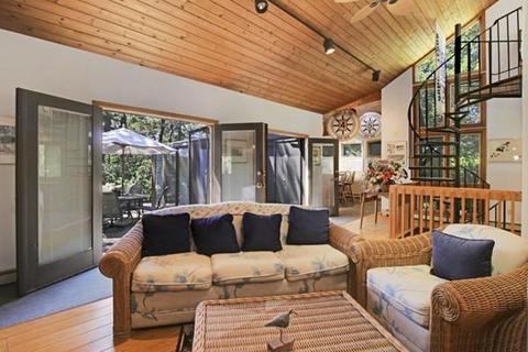 55 Back Dr, Wellfleet, MA 02667 photo 4