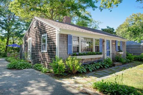 7 Bluff Ave, Mashpee, MA 02649 photo 1