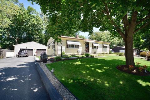 90 Corey Rd, Springfield, MA 01128 photo 2