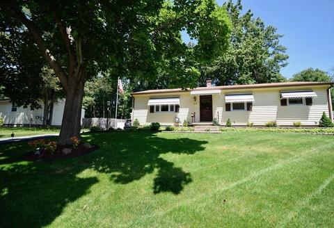 90 Corey Rd, Springfield, MA 01128 photo 3