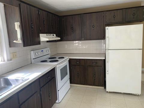 34 3rd St #B, Webster, MA 01570 photo 3
