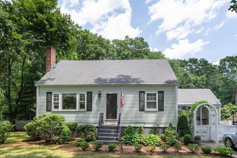145 Beech St, Franklin, MA 02038 photo 1