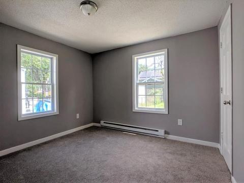 77 Haskin St, Springfield, MA 01109 photo 12