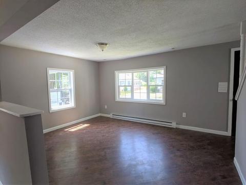 77 Haskin St, Springfield, MA 01109 photo 5