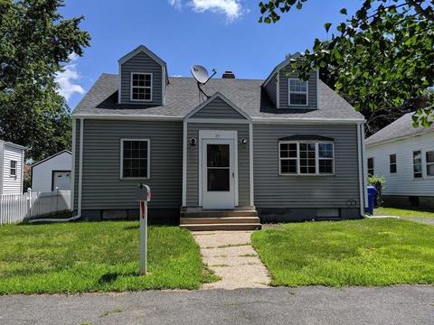 77 Haskin St, Springfield, MA 01109 photo 1
