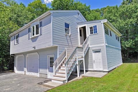13 Champlain Ave, Blackstone, MA 01504 photo 2