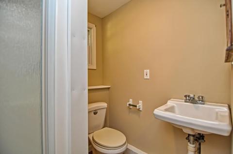 13 Champlain Ave, Blackstone, MA 01504 photo 23