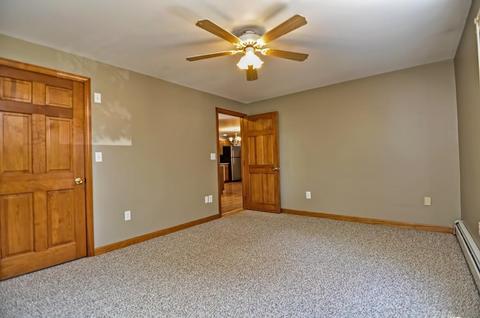 13 Champlain Ave, Blackstone, MA 01504 photo 12
