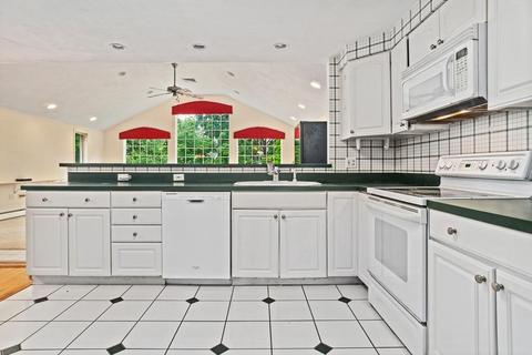 9 Robb Rd, Beverly, MA 01915 photo 8