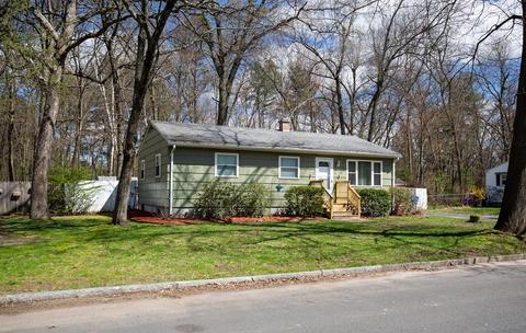 117 Tioga St, Springfield, MA 01128 photo 2