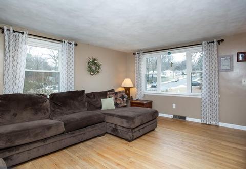 117 Tioga St, Springfield, MA 01128 photo 11