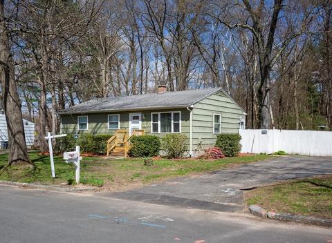 117 Tioga St, Springfield, MA 01128 photo 3