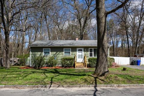 117 Tioga St, Springfield, MA 01128 photo 1