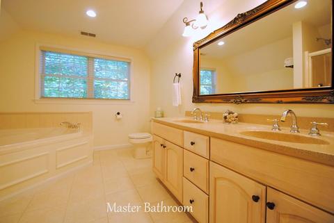 32 Shore Dr, Upton, MA 01568 photo 16