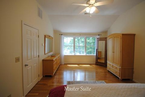 32 Shore Dr, Upton, MA 01568 photo 13