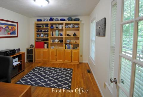 32 Shore Dr, Upton, MA 01568 photo 8