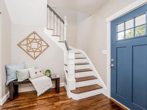 23 Locust St, Reading, MA 01867 photo 1