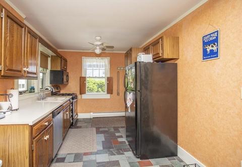 70 Read St, Fall River, MA 02720 photo 15