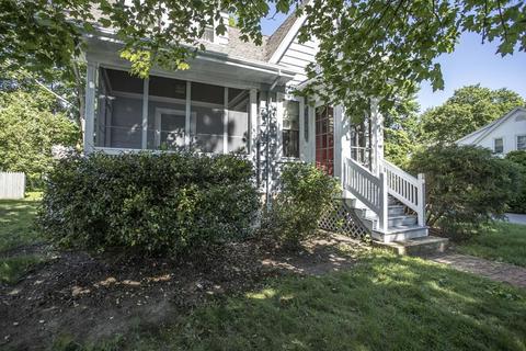 70 Read St, Fall River, MA 02720 photo 2
