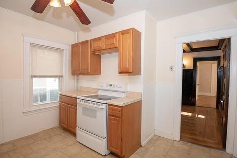25 John St, Worcester, MA 01609 photo 3