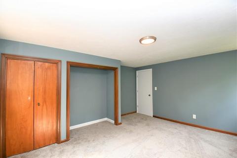 63 Standish St, Worcester, MA 01604 photo 11
