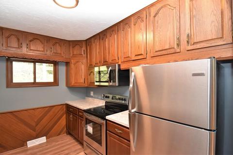 63 Standish St, Worcester, MA 01604 photo 2