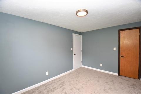 63 Standish St, Worcester, MA 01604 photo 13