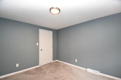 63 Standish St, Worcester, MA 01604 photo 16