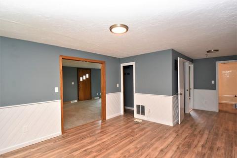 63 Standish St, Worcester, MA 01604 photo 6
