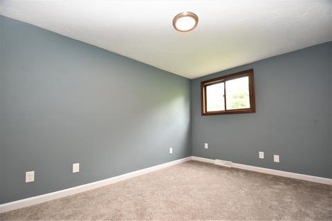 63 Standish St, Worcester, MA 01604 photo 12