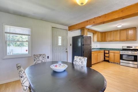 172 Windemere St, Springfield, MA 01104 photo 7