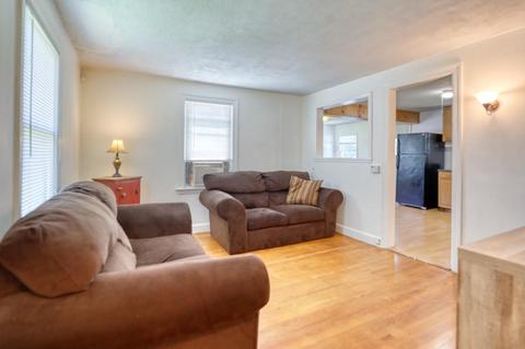 172 Windemere St, Springfield, MA 01104 photo 9