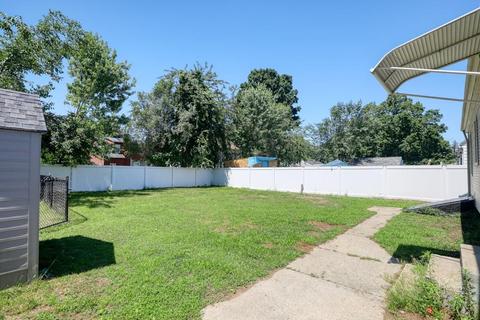 172 Windemere St, Springfield, MA 01104 photo 18
