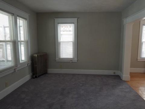 38 Chilson St, Springfield, MA 01118 photo 6