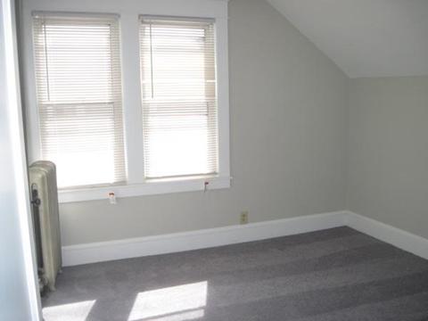 38 Chilson St, Springfield, MA 01118 photo 11