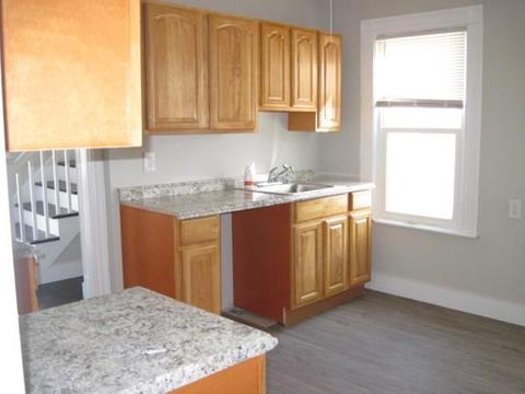 76 Dorset St, Springfield, MA 01108 photo 7