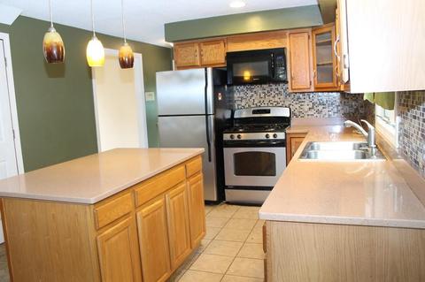19 Stephanie Cir, Springfield, MA 01129 photo 6