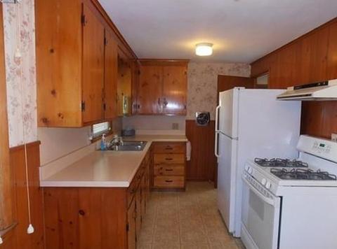 15 Sparrow Dr, Springfield, MA 01119 photo 1