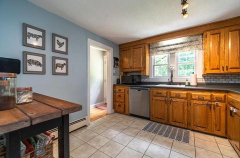 1344 Bradley Rd, Springfield, MA 01118 photo 16