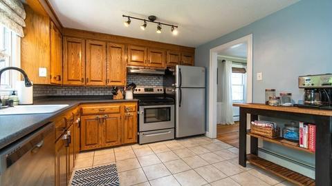 1344 Bradley Rd, Springfield, MA 01118 photo 12