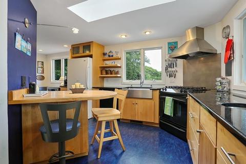 62 Weaver Rd, Barnstable, MA 02632 photo 9