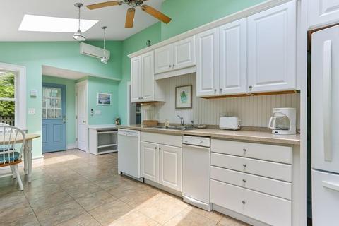 33 Grove, Barnstable, MA 02635 photo 12