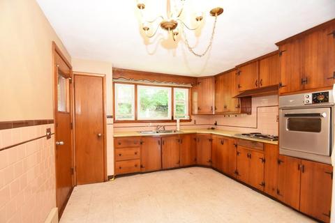 20 Maple St, Webster, MA 01570 photo 4