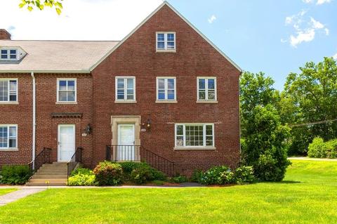 11 Walnut St #E, Devens, MA 01434 photo 2